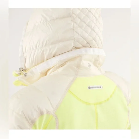 LULULEMON RUN BUNDLE UP GOOSE DOWN JACKET CLARITY YELLOW POLAR CREAM SIZE 2 - Picture 4 of 17
